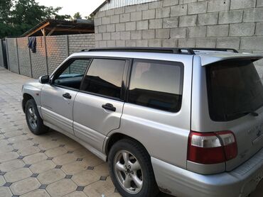 Subaru: Subaru Forester: 2001 г., 2 л, Автомат, Газ, Кроссовер