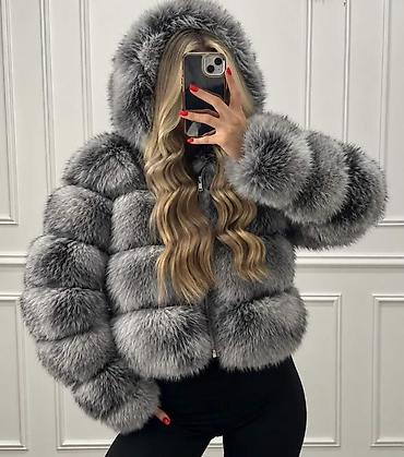 sinsay bundice za devojcice: Kakve krznene lepotice sa kapuljacom smo dobili. 😍😍 Vel: S M L Boje — 2