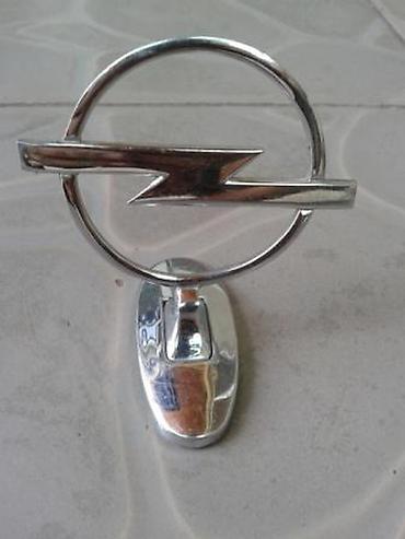Другие аксессуары: Аксессуары: отражатели на двери, автобрелоки на зеркало, значок — 9