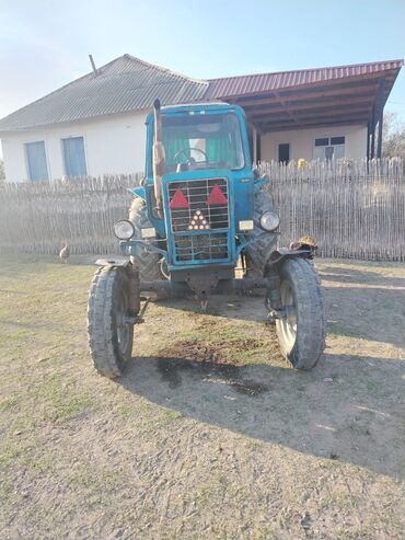 Traktorlar: Traktor Belarus (MTZ) MTZ80, 1991 il, 100 at gücü, motor 0.1 l, İşlənmiş