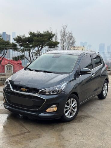 машина жук: Chevrolet Spark: 2018 г., 1 л, Автомат, Бензин, Хэтчбэк