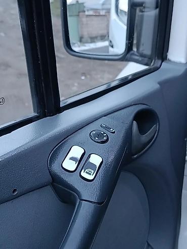 катер водный: Легкий грузовик, Mercedes-Benz, Стандарт, 3 т, Б/у — 3