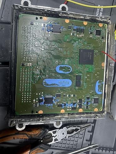 Другой транспорт: Закрытые блок управления двигателем (ЭБУ) Bosch для Hyundai/Kia BMW — 3