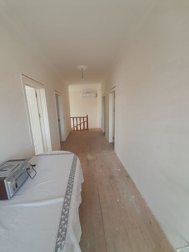 Həyət evləri və villaların satışı: 5 otaqlı, 240 kv. m, Orta təmir — 26