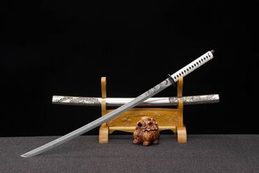 сувенирный меч: Катана Белая катана с железной ножной. Уникальный принт на лезвии и