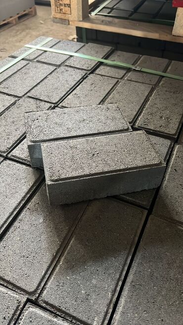 Тротуарные бордюры: Бардюр дорожный Бардюр тротуарная Бардюр прессованный Прочные — 7