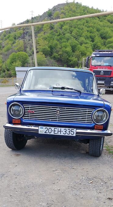 VAZ (LADA): VAZ (LADA) 2111: 1.2 l | 1981 il Sedan