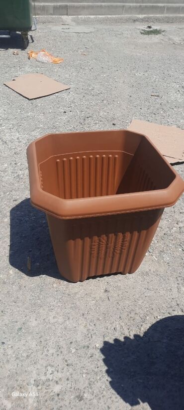 Bitkilər üçün dibçəklər: Dibceklər gulqabilar duzbucaqli yumru asilqan kvadrat — 10