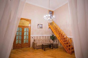 Günlük kirayə mənzillər: 3 otaqlı — 10