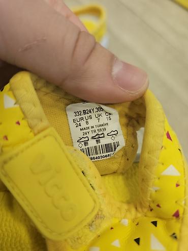 vicco: Uşaq üçün sarı rəngli sandal. Vicco( 15 sm) - Rəng: parlaq sarı, üst — 2