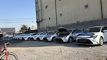 Унаа сатуу: Toyota Levin: 2021 г., 1.8 л, Гибрид, Седан — 4