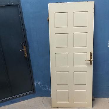qapi ruckalari: Ağ rəngli taxta otaq qapısı - Material: taxta (boyalı). - Rəng — 1