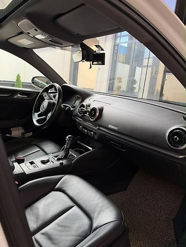 roewe erx5: Audi A3: 2018 г., Автомат, Седан — 2