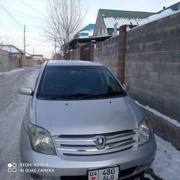 Toyota: Toyota ist: 2004 г., 1.3 л, Автомат, Бензин, Хэтчбэк — 10