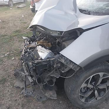 audi 100 c 4: Kia Sportage, серебристый кроссовер, (послелнее поколееия) год выпуска — 6