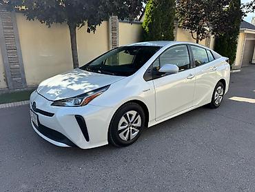 gen 2: Toyota Prius: 2019 г., 1.8 л, Гибрид, Лифтбек — 1