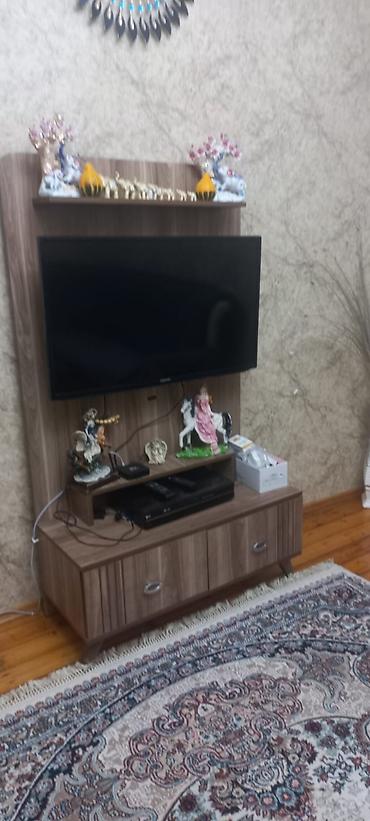 plasmas qapi: Qonaq otağı üçün mebel dəsti - Rəng/üslub: Təbii ağac teksturalı — 4