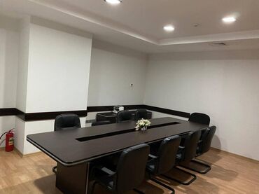 Ofislər: Yasamal rayonu, H.Cavid prospektində (Elimlər Akademiyası m/s — 1