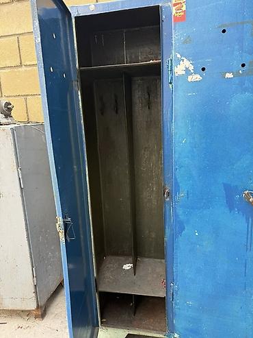 Чечинүүчү жайга шкафтар: Металлический шкаф для раздевалки/склада, 3-секционный, с — 2