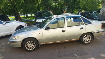 Daewoo: Daewoo Nexia: 2008 г., 1.5 л, Механика, Бензин, Седан