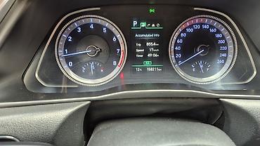 lexsus ls: Hyundai Sonata: 2022 г., 2 л, Автомат, Газ, Седан — 5