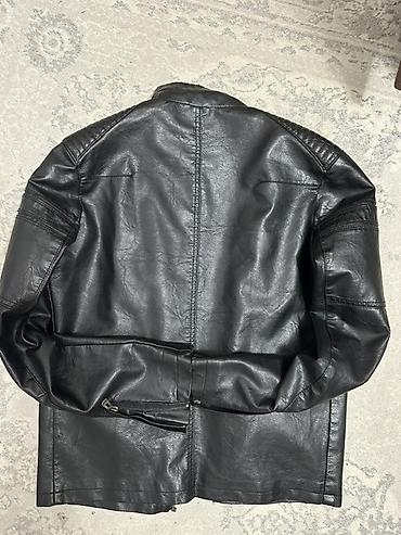 black vinyl куртка: Мужская куртка, L, Black Vinyl, Б/у, цвет - Черный — 2