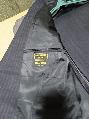 Костюмы: Мужская одежда: кожаная куртка‑парка и два классических костюма 1) — 5