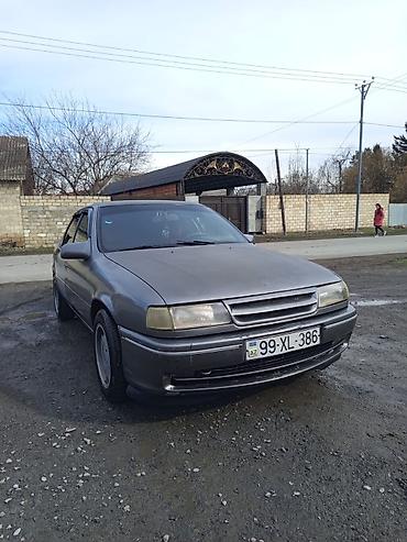 Opel: Opel Vectra: 2 l | 1990 il 350697 km Sedan — 6