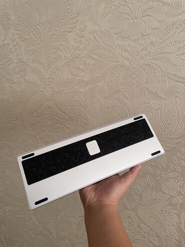 bluetooth адаптер для пк: Клавиатура, Механическая, Bluetooth, Проводное подключение, Размер: 65%