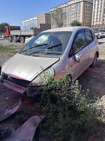 Унаа сатып алуу: Honda Fit (хэтчбек, правый руль), серебристый цвет. на запчасть мотор — 3