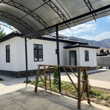 дом на кыз узатуу: Дом, 90 м², 3 комнаты, Собственник, Евроремонт