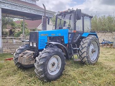 80 traktor: Belarus 1221.2 traktor - Güc sinfi: 120 a.g. (təxmini model — 3