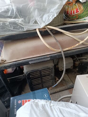 Generatorlar: Benzin Generator Zəmanətsiz, Kredit yoxdur