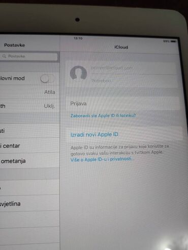 Tableti: APPLE iPad MINI = WiFi = iCloud FREE = 7.9 Baterija jako dobro drzi — 9