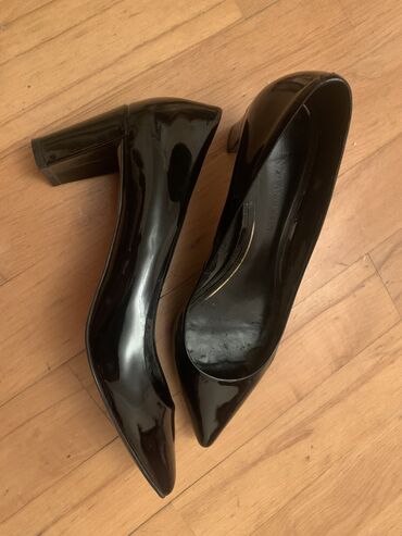 туфли женские: Туфли, Размер: 37.5, цвет - Черный, Б/у