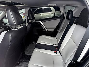 Унаа: Toyota RAV4: 2018 г., 2.5 л, Автомат, Бензин, Кроссовер — 9