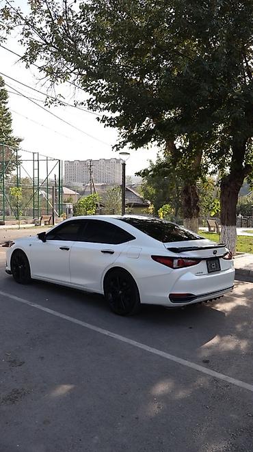 ka 5: Lexus ES: 2022 г., 2.5 л, Автомат, Гибрид, Седан — 4