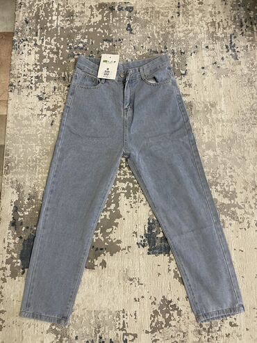 женские джинсы 28 размер: Мом, Высокая талия