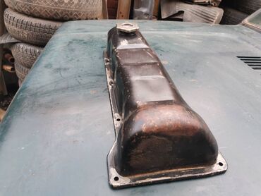 Auto delovi: Dekla, poklopac motora Lada 21213,21214 Niva. Polovno, ocuvano — 4