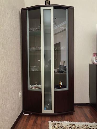 kunc ref: Qonaq otağı üçün mebel dəsti – guşə vitrin şkafı və TV tumbası - — 1