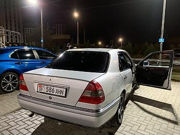 сиденье ауди 80: Mercedes-Benz C-Class: 1993 г., 1.8 л, Механика, Бензин, Седан — 7