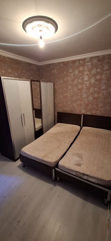 Otaqların uzunmüddətli kirayəsi: Xirdalan texnikomun yaninda 2otaqlı geniş həyəti olan ev kiraye — 6