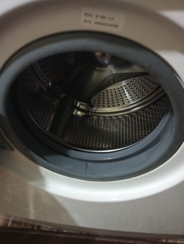Стиральные машины: Продается стиральная машинка автомат марки Samsung в отличном