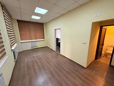 Продажа офисов: Продажа офисов 428 м², С ремонтом, Многоэтажное здание, 1 этаж — 8