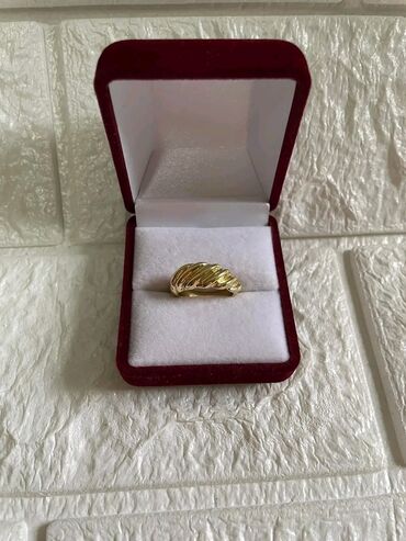 ogrlica mindjuse prsten ceo komplet vredi: Predivan prsten pozlata