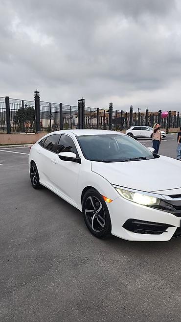 Honda: Honda Civic: 2017 г., 2 л, Бензин, Седан — 10