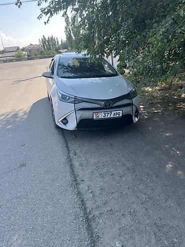 форд краун: Toyota Corolla: 2018 г., 1.8 л, Автомат, Гибрид, Седан — 2