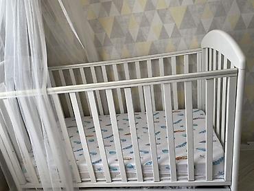 bunk bed: Детская кроватка с балдахином - Классическая кроватка из массива — 1