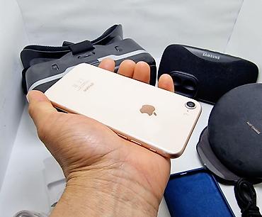 Apple iPhone: IPhone 8, Б/у, 64 ГБ, Золотой, Зарядное устройство, 100 % — 16