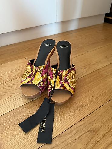 ideal parfumeriya: Versace ayaqqabi,hec istifade olunmuyub,originaldir,etiketkasida — 1